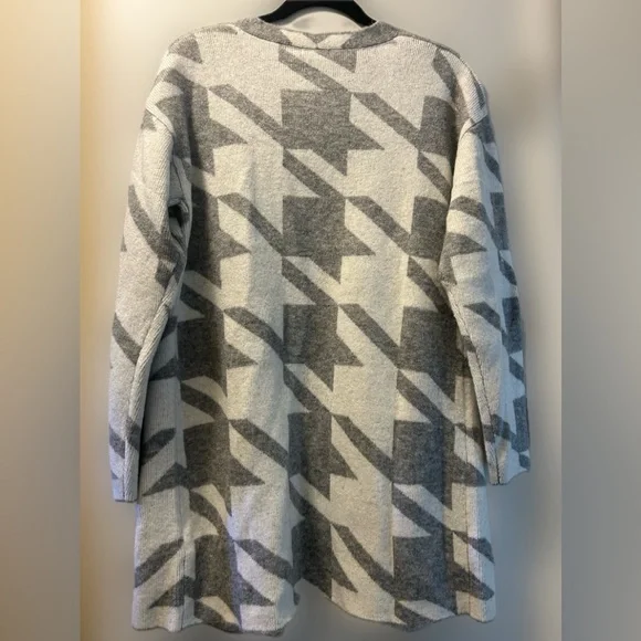 Lety & Me Gray and White Stitch Fix NWT Long Women's Cardigan Sweater Small - Picture 5 of 5